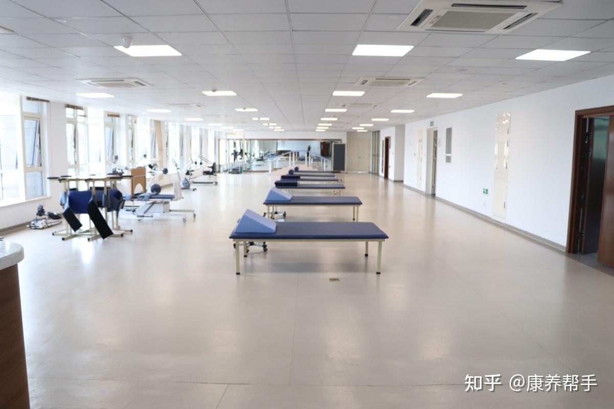 杭州明州康复医院与浙江明州康复医院设备对比 哪家更胜一筹？